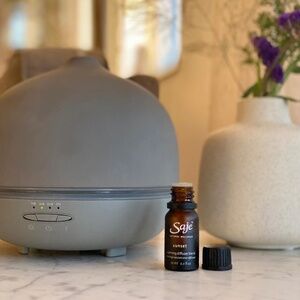 Saje Aroma Om Deluxe Stone Diffuser Wellness Purify Humidifier Gray Extra Oils